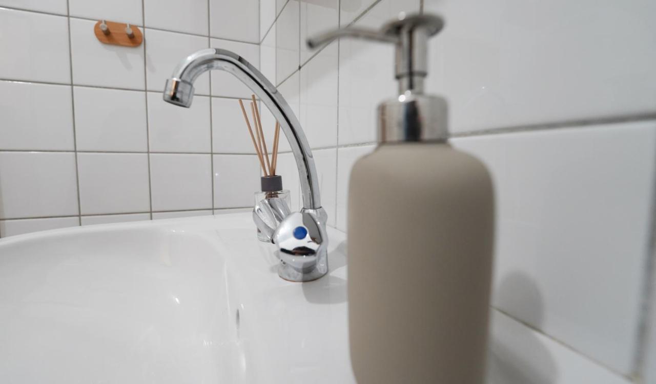 Cozynite Premium Apartment Hernals 1 Wien Eksteriør bilde